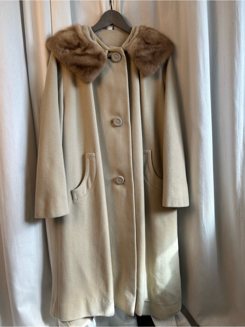 Vintage 1950s Pure Cashmere Swing Coat Fur Collar Ivory